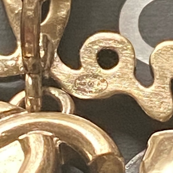 NEW Chanel CC Script Turnlock Clip-On Climber Dangling Earrings Matte Gold - Picture 3 of 5